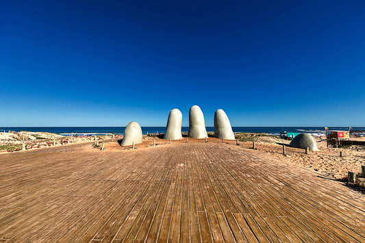 Punta del Este - Monumento La Mano